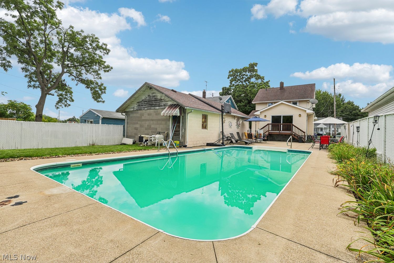 202 W 39th Street Lorain OH 44052