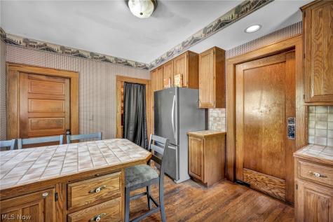 732 Robbins Avenue Niles OH 44446