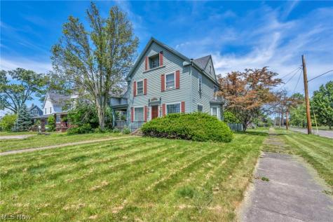 732 Robbins Avenue Niles OH 44446