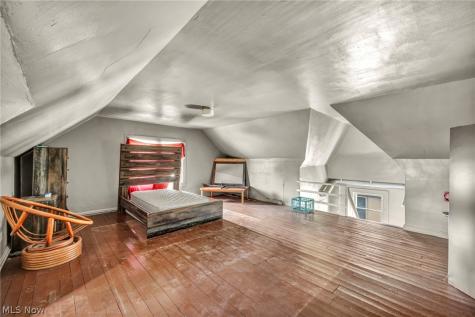 732 Robbins Avenue Niles OH 44446