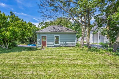 732 Robbins Avenue Niles OH 44446