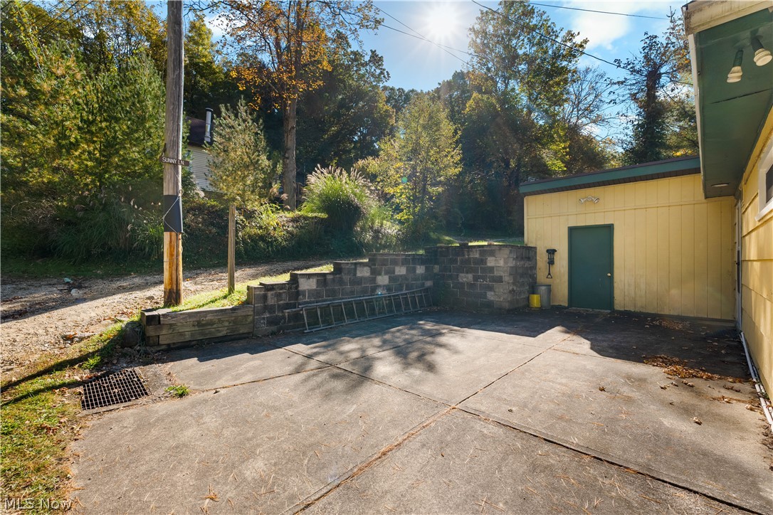 2056 Liberty Drive SW Carrollton OH 44615