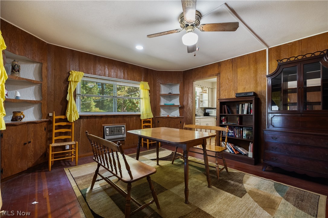 2056 Liberty Drive SW Carrollton OH 44615