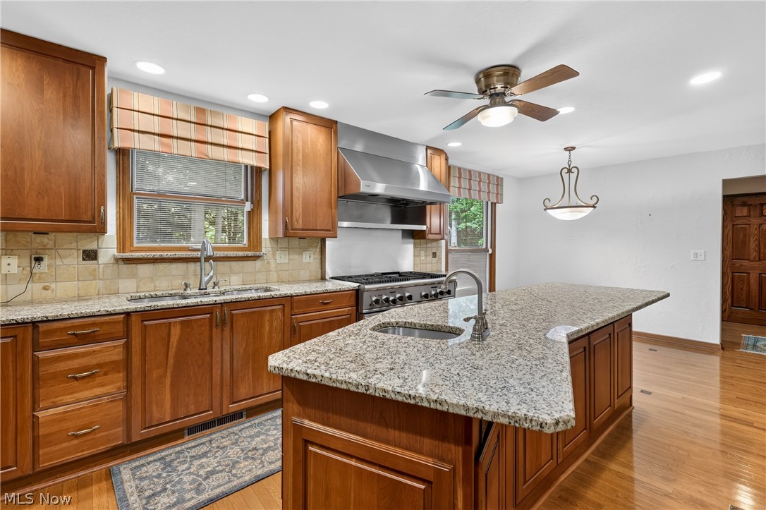 134 Quail Hollow Circle SE Howland OH 44484