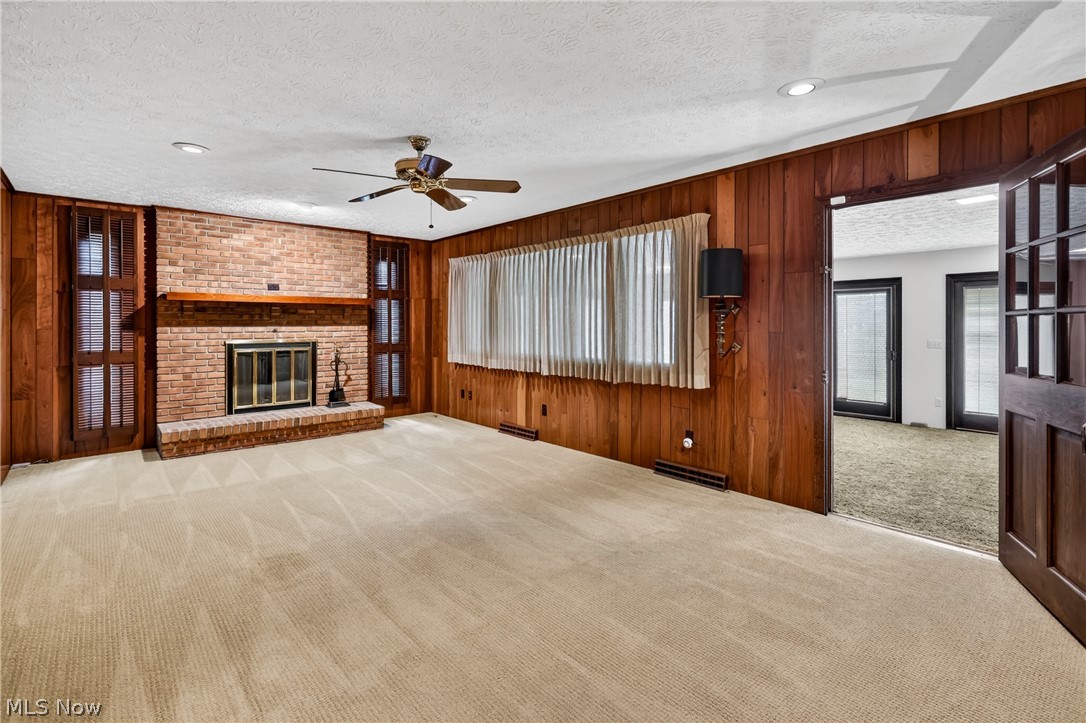 134 Quail Hollow Circle SE Howland OH 44484