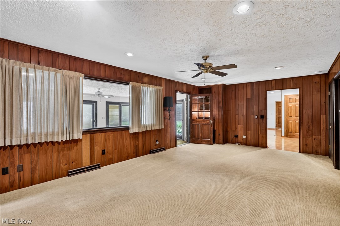 134 Quail Hollow Circle SE Howland OH 44484