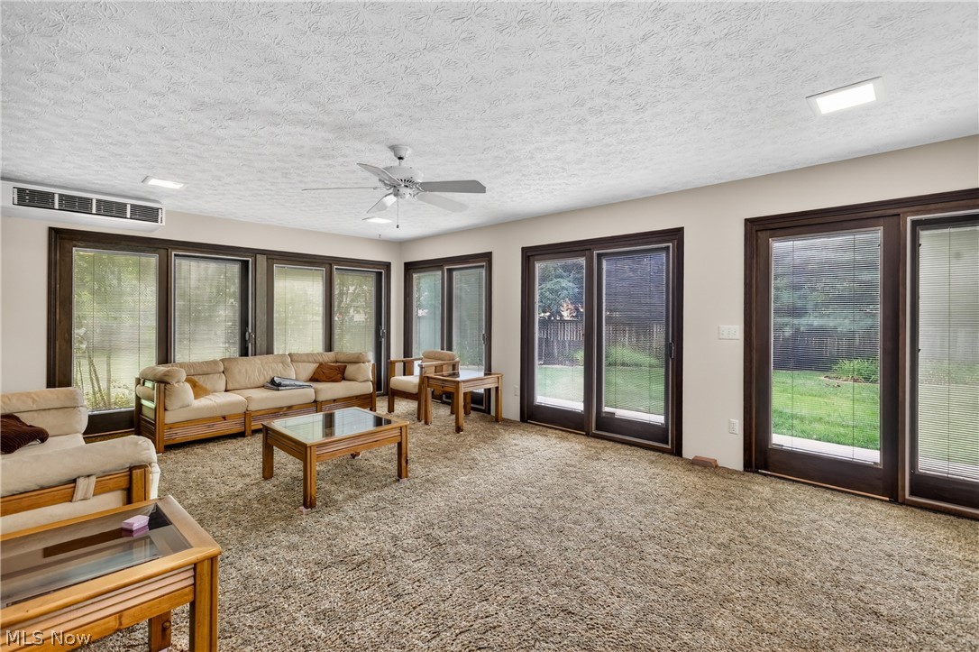 134 Quail Hollow Circle SE Howland OH 44484