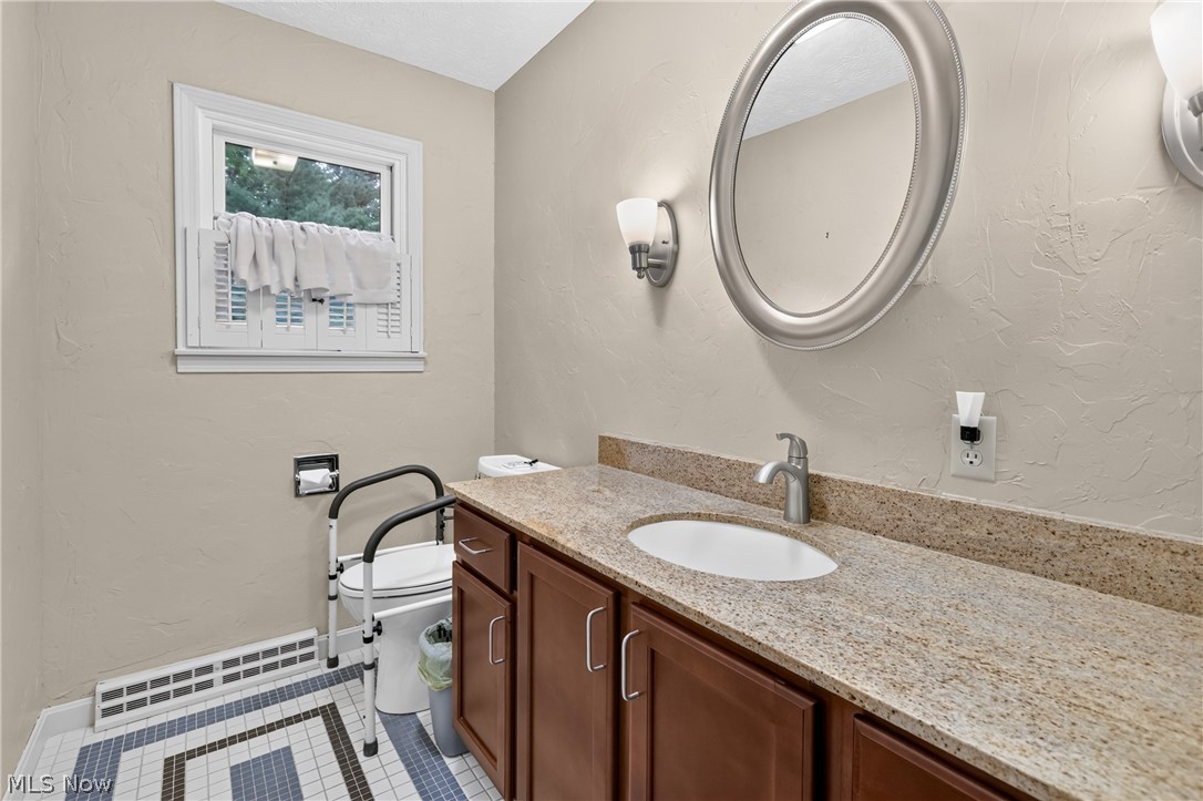 134 Quail Hollow Circle SE Howland OH 44484