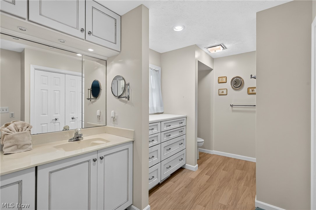 134 Quail Hollow Circle SE Howland OH 44484