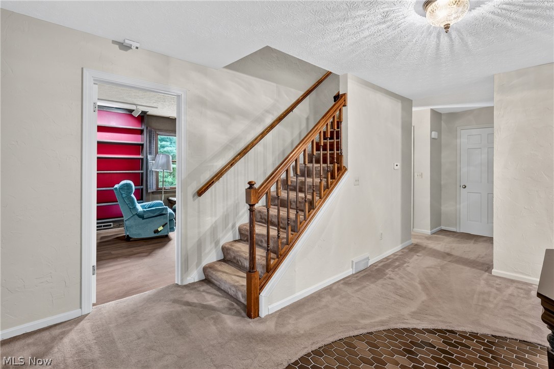134 Quail Hollow Circle SE Howland OH 44484