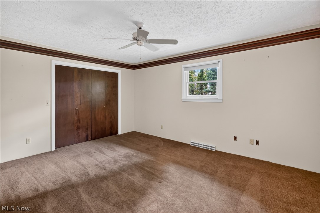 134 Quail Hollow Circle SE Howland OH 44484
