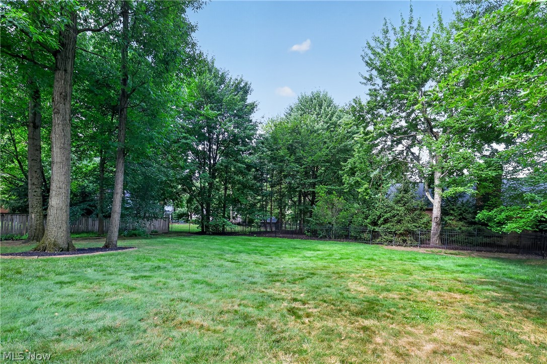 134 Quail Hollow Circle SE Howland OH 44484