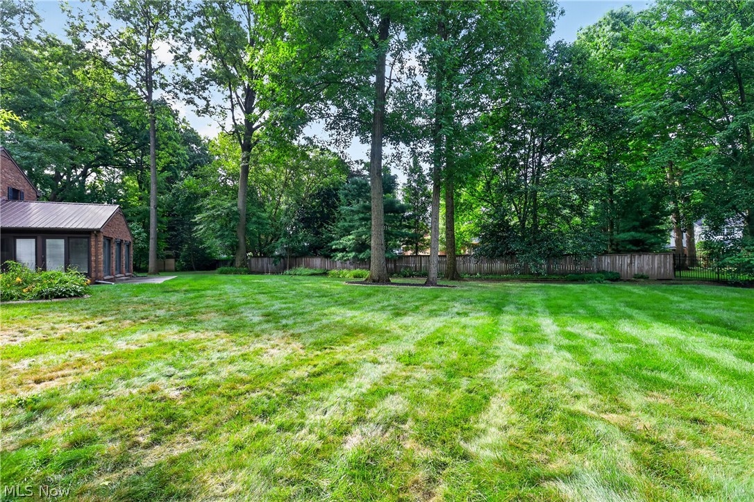 134 Quail Hollow Circle SE Howland OH 44484