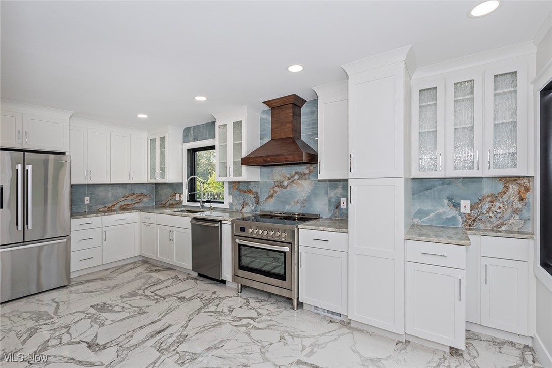 20601 Shelburne Road Shaker Heights OH 44122