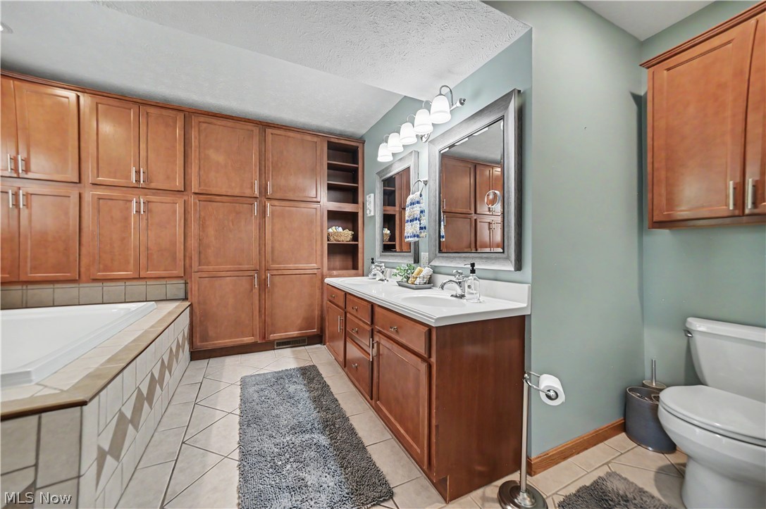 1684 Rock Road Ontario OH 44903