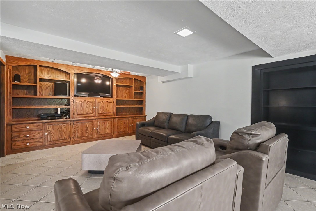 1684 Rock Road Ontario OH 44903