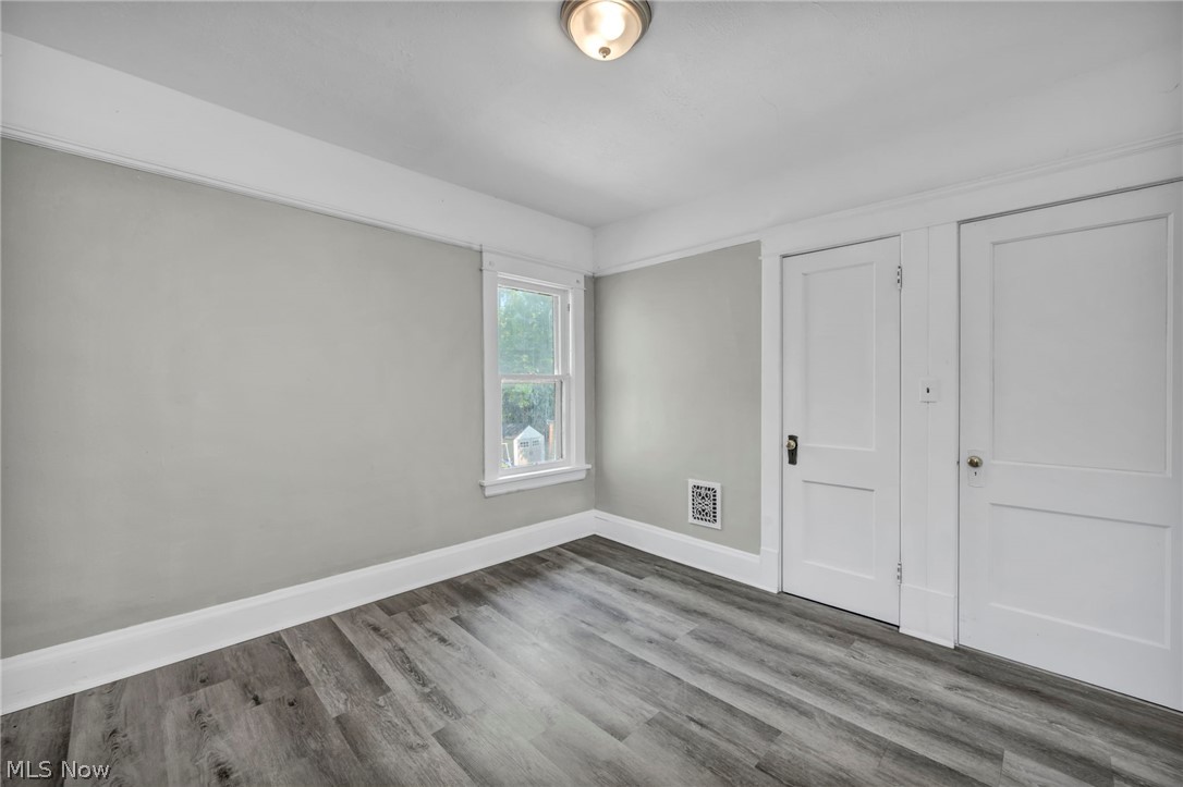1659 Lee Road Cleveland OH 44118