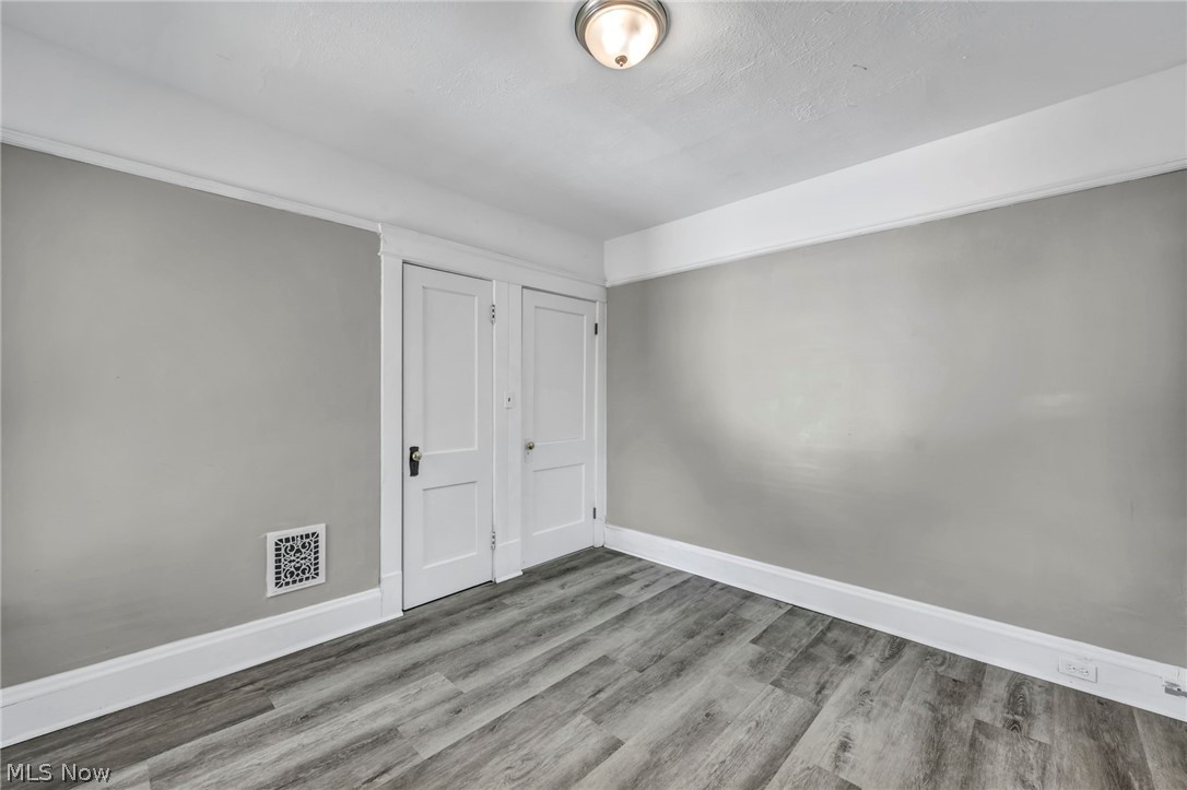 1659 Lee Road Cleveland OH 44118