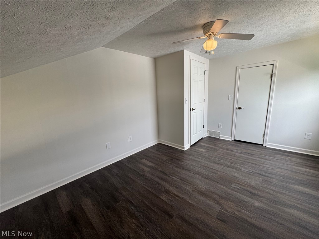26381 Drakefield Avenue Euclid OH 44132