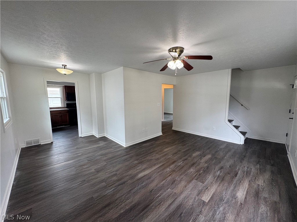 26381 Drakefield Avenue Euclid OH 44132