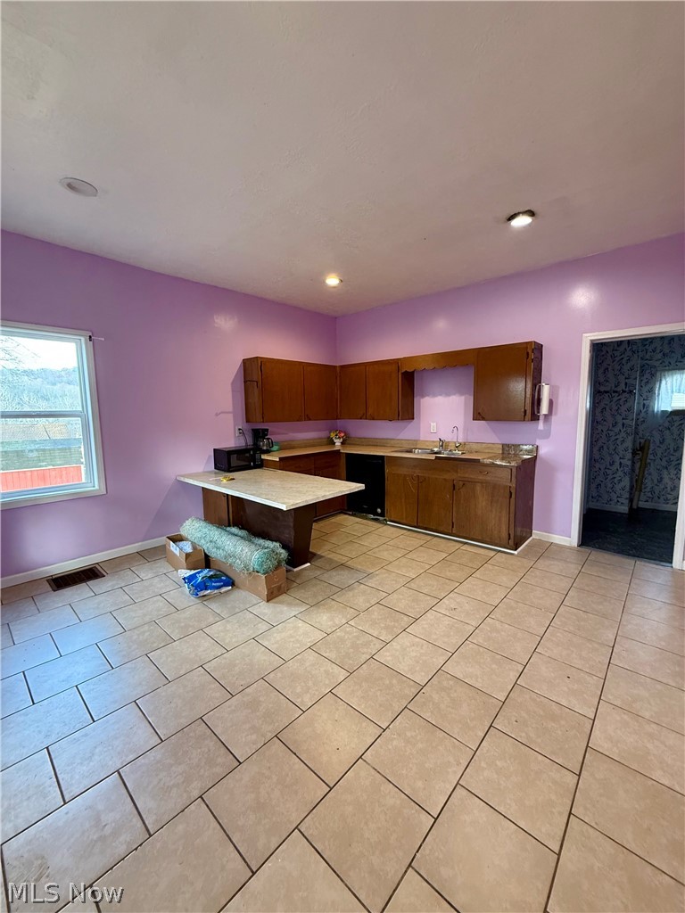 1002 Jefferson Bergholz OH 43908