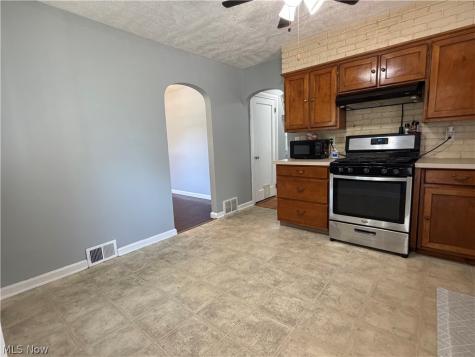210 Woodrow Street NW North Canton OH 44720