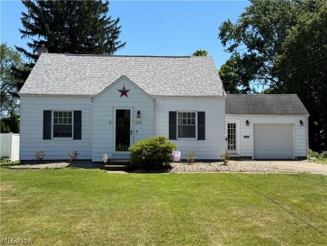 210 Woodrow Street NW North Canton OH 44720