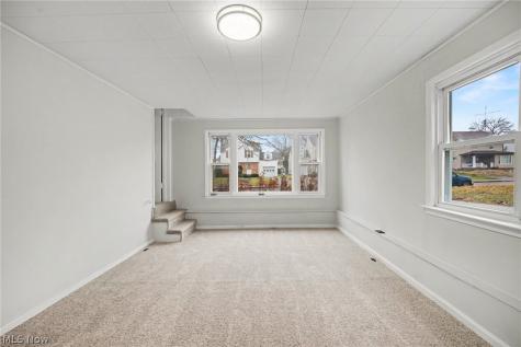 312 Montrose Avenue NW Canton OH 44708