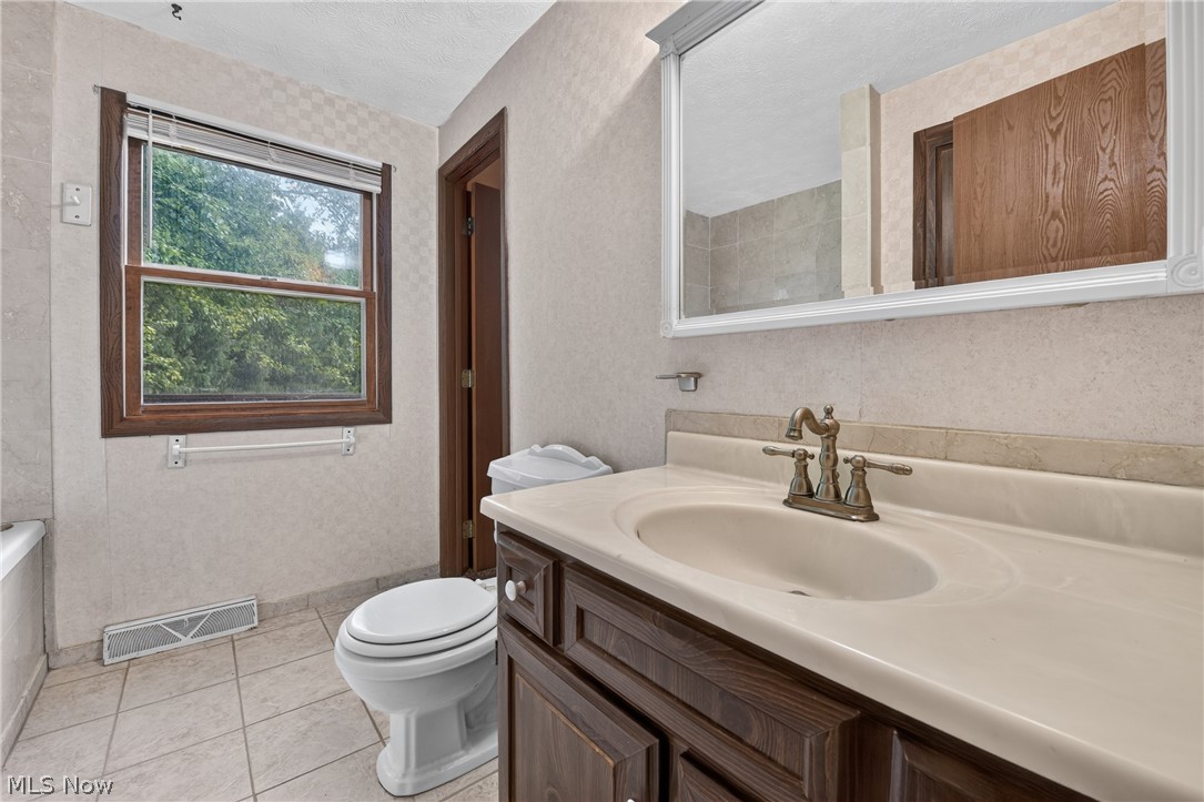 180 Ridgewood Road Medina OH 44281