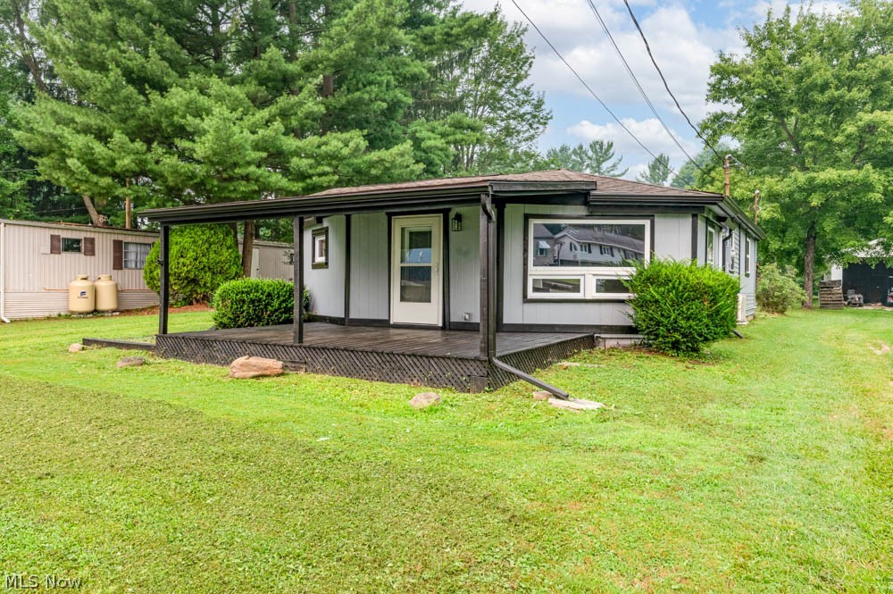 189 Hawthorne Drive Deerfield OH 44449