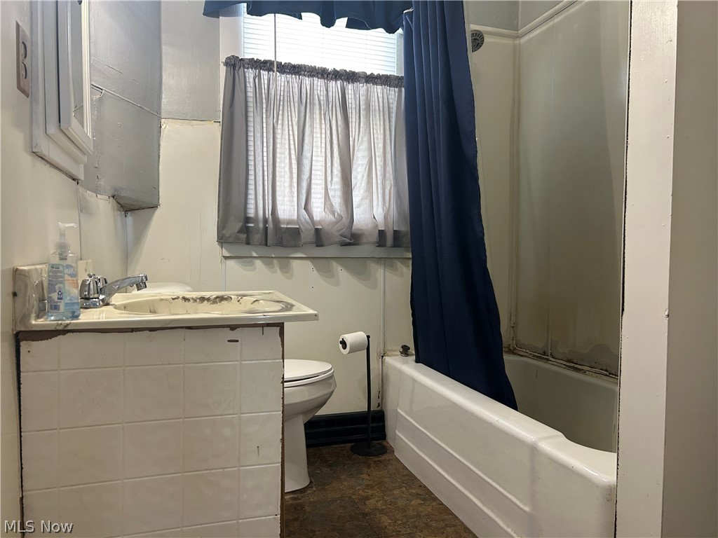 751 Larzelere Avenue Zanesville OH 43701