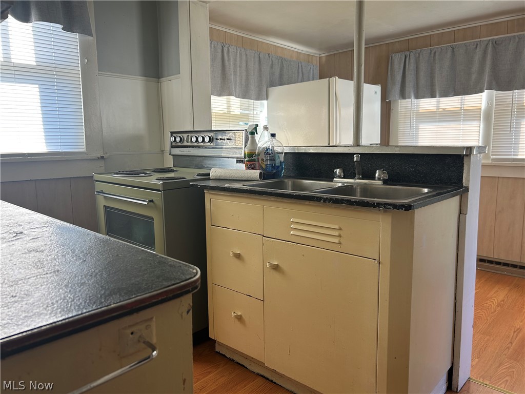 751 Larzelere Avenue Zanesville OH 43701