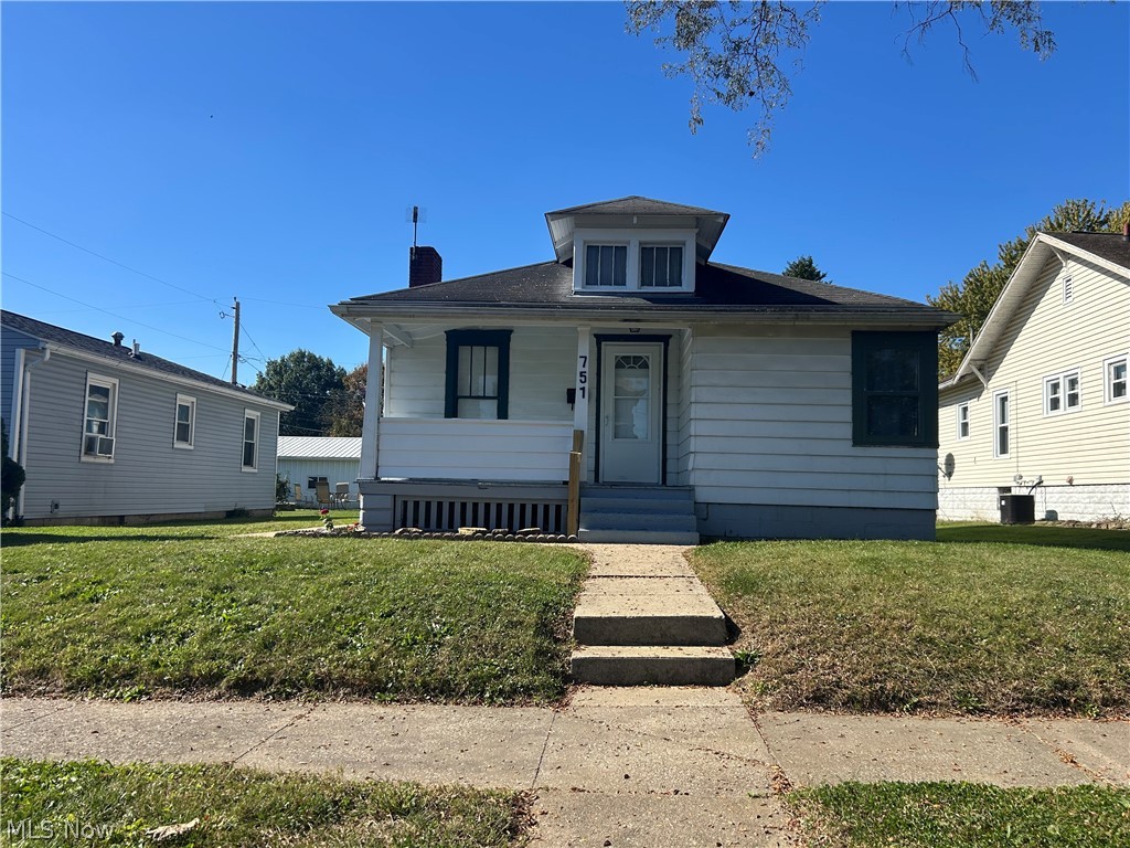 751 Larzelere Avenue Zanesville OH 43701