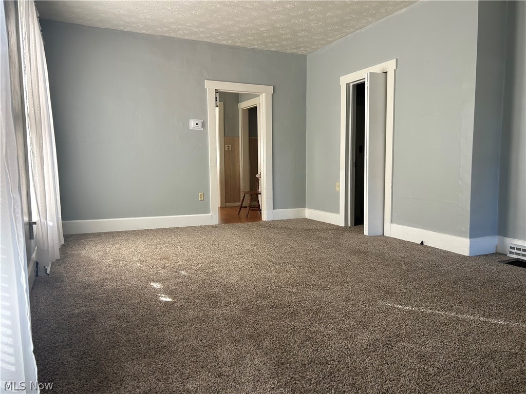 751 Larzelere Avenue Zanesville OH 43701