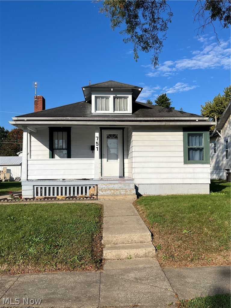 751 Larzelere Avenue Zanesville OH 43701