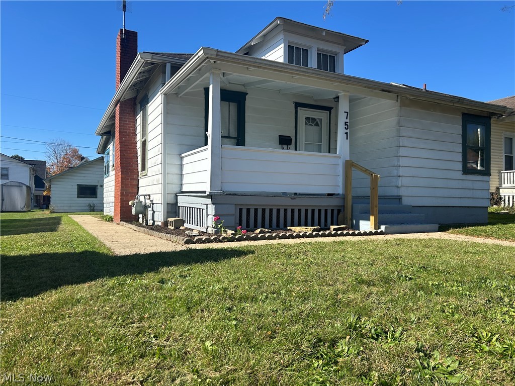 751 Larzelere Avenue Zanesville OH 43701