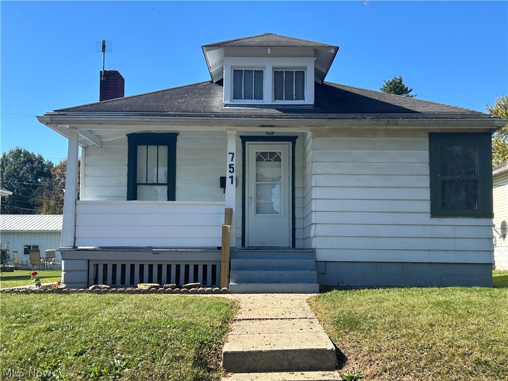 751 Larzelere Avenue Zanesville OH 43701