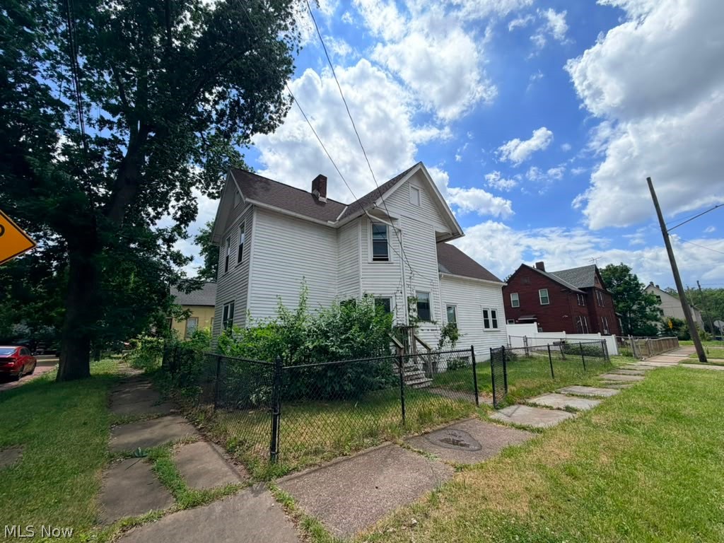 2982 E 67th Street Cleveland OH 44127