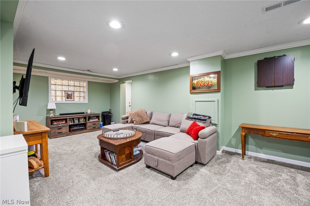 1588 Highview Avenue Akron OH 44301