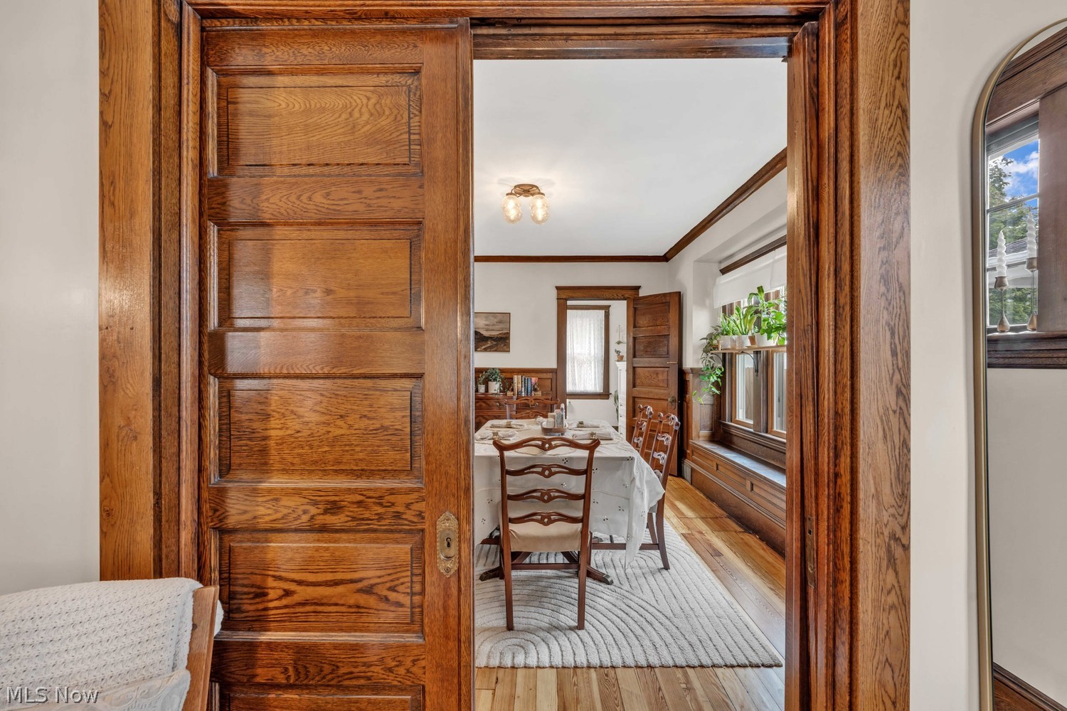 1469 Spring Garden Avenue Lakewood OH 44107