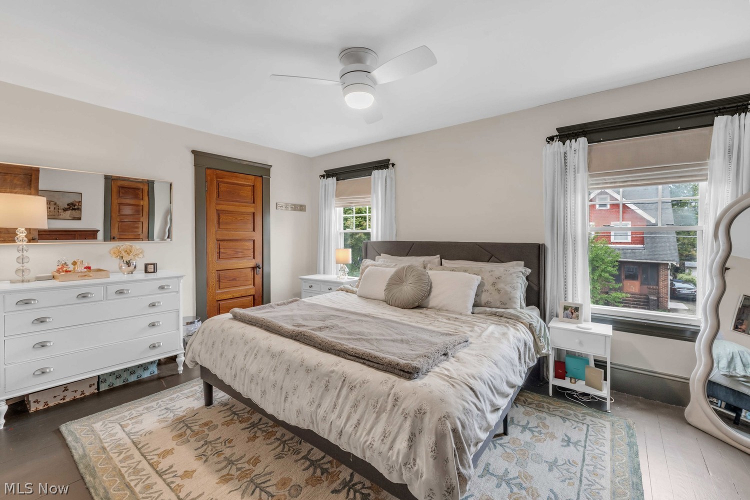 1469 Spring Garden Avenue Lakewood OH 44107
