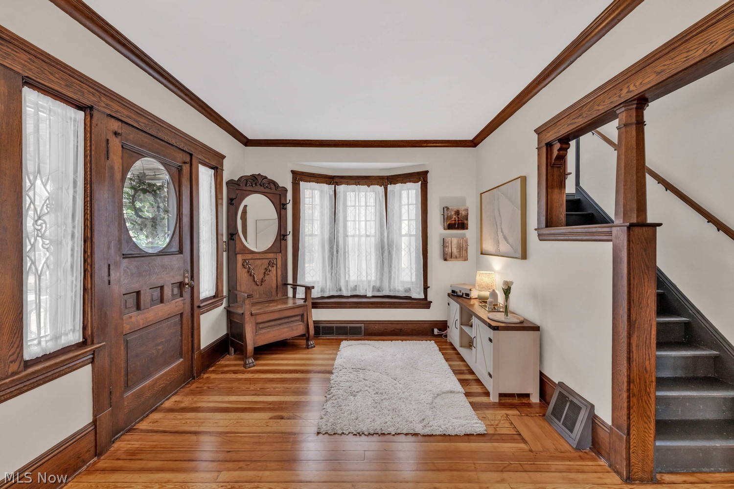 1469 Spring Garden Avenue Lakewood OH 44107