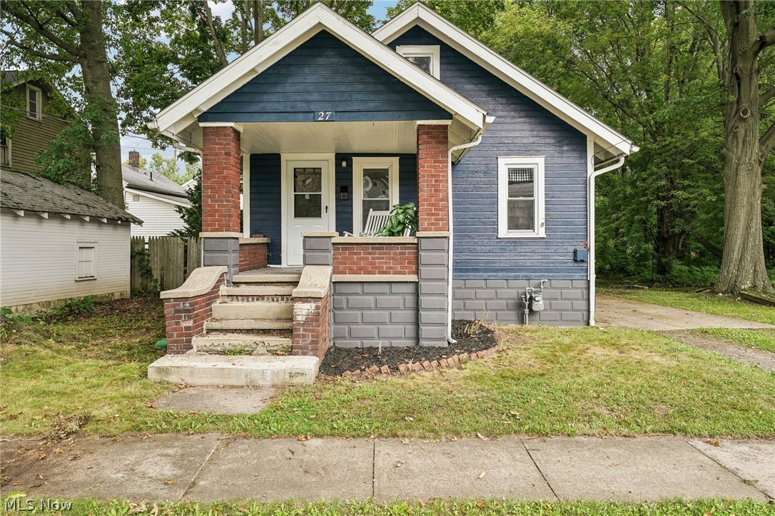 27 Water Street Geneva OH 44041