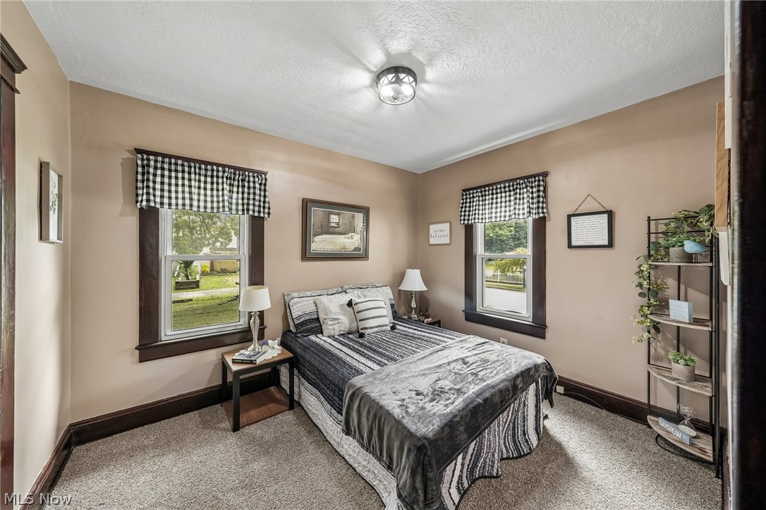 27 Water Street Geneva OH 44041