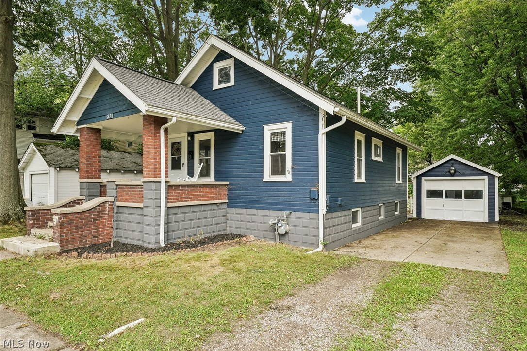 27 Water Street Geneva OH 44041