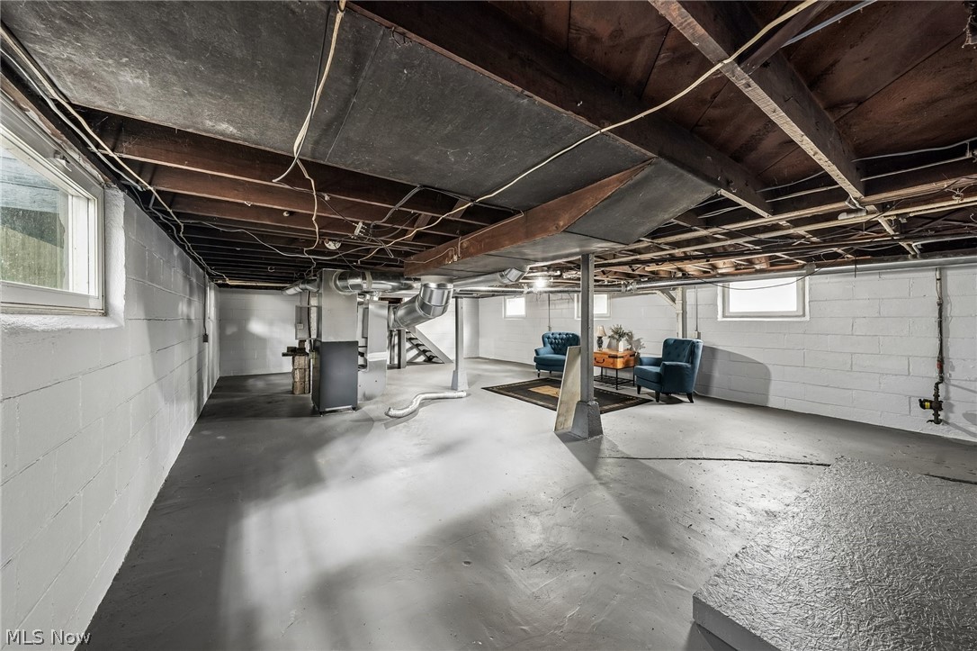 27 Water Street Geneva OH 44041