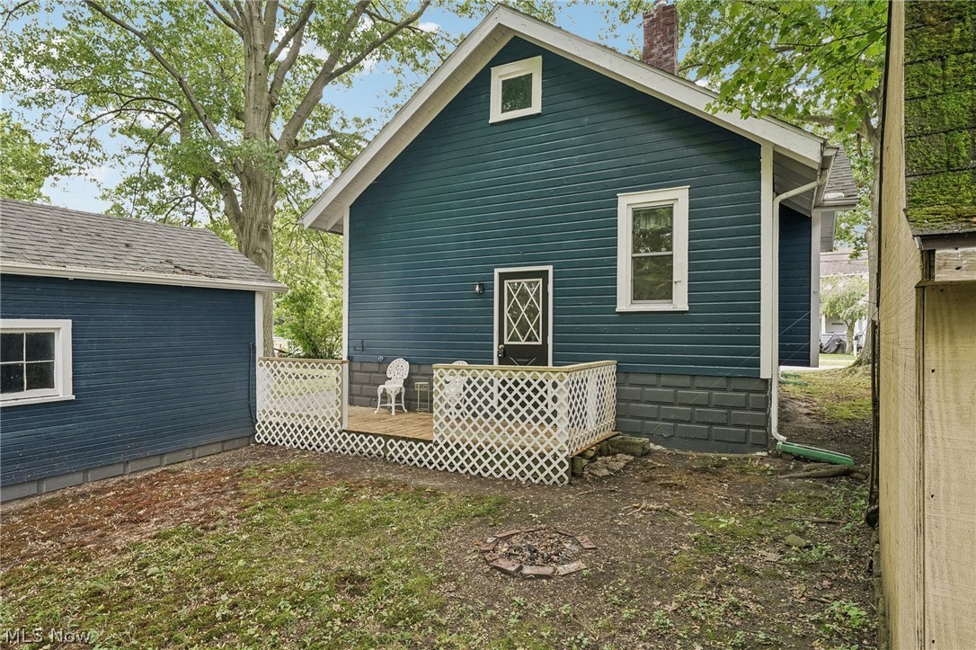 27 Water Street Geneva OH 44041