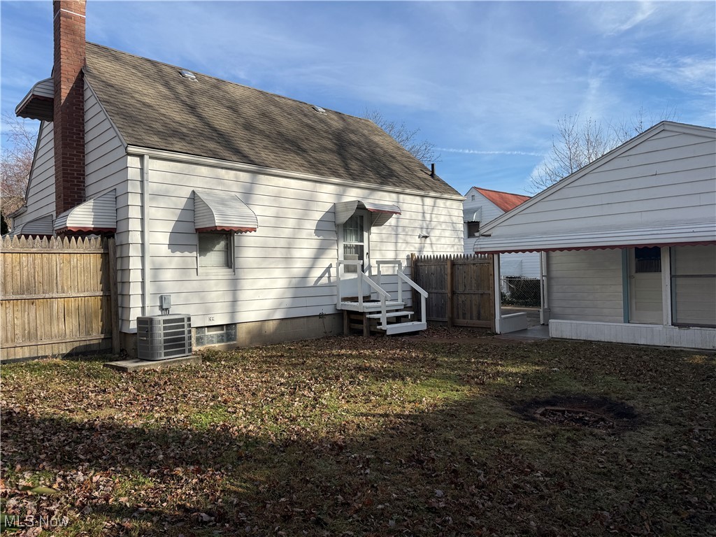 106 Selden Avenue Akron OH 44301