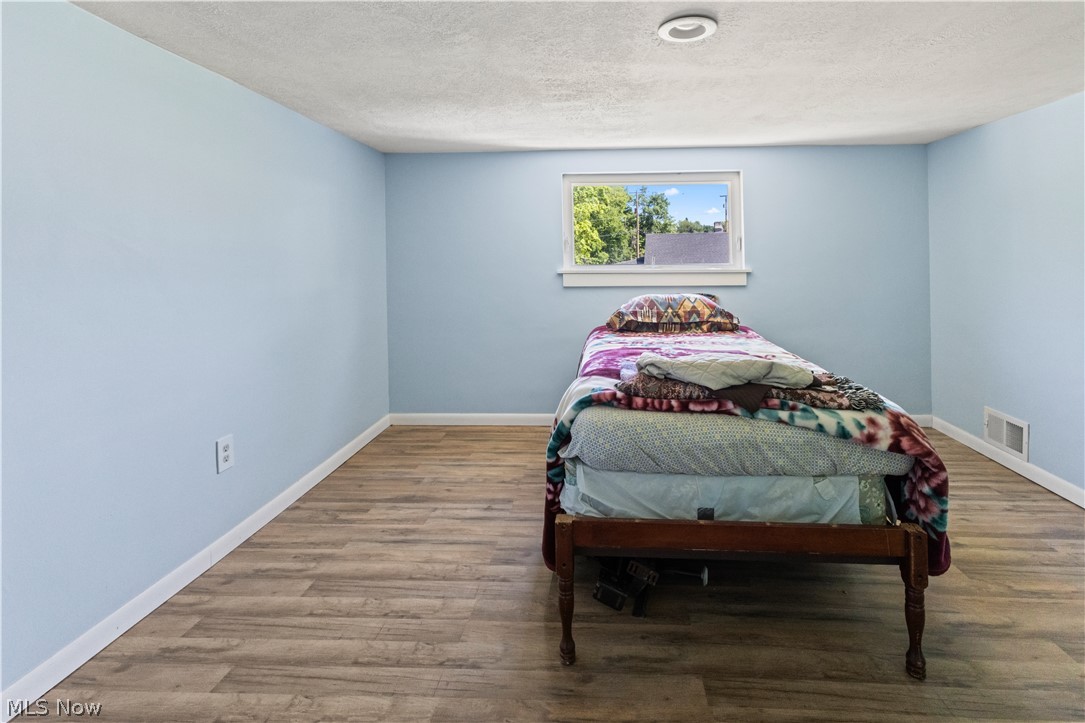 3080 County Road 33 Wintersville OH 43953