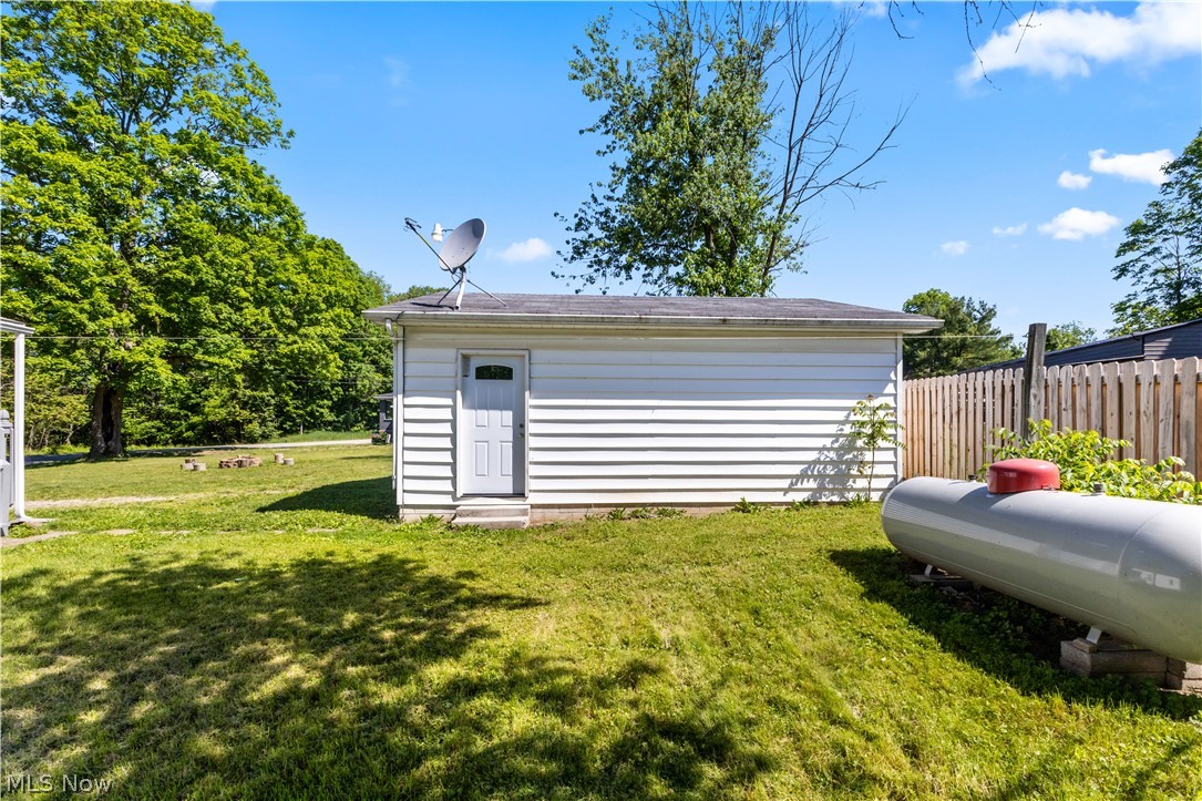 3080 County Road 33 Wintersville OH 43953